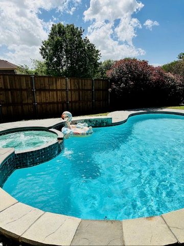 1422 Primrose Lane, Lewisville, TX 75077