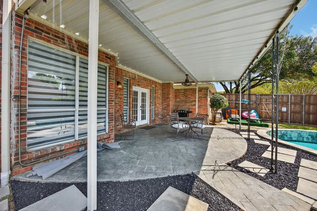 1422 Primrose Lane, Lewisville, TX 75077