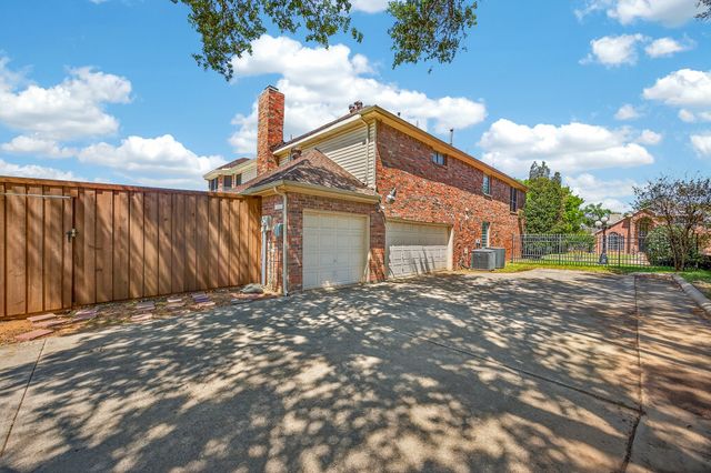 1422 Primrose Lane, Lewisville, TX 75077