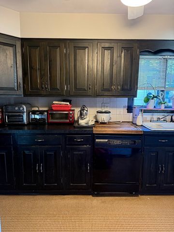 123 Madison Ave 123, Quincy, MA 02169