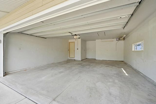 213 Edgeware Road, Elk Grove Village, IL 60007