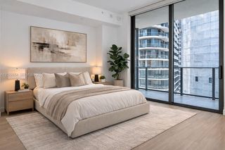 45 SW 9th St 3502, Miami, FL 33130