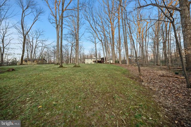 8505 HORSESHOE LN, Potomac, MD 20854
