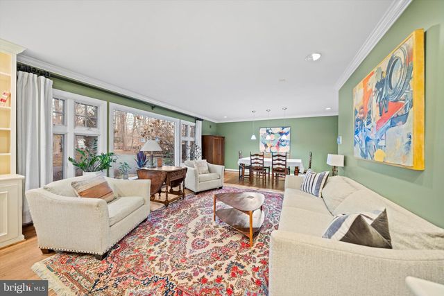 8505 HORSESHOE LN, Potomac, MD 20854