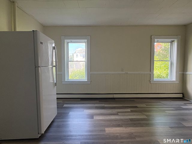 240-242 Washington Street 1N, New Britain, CT 06051