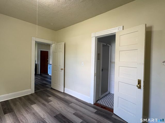 240-242 Washington Street 1N, New Britain, CT 06051