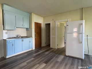 240-242 Washington Street 1N, New Britain, CT 06051