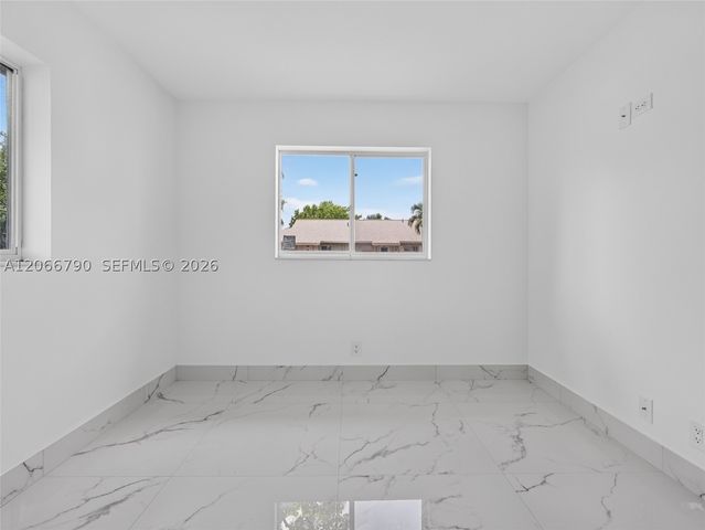 18956 Argosy Dr, Boca Raton, FL 33496
