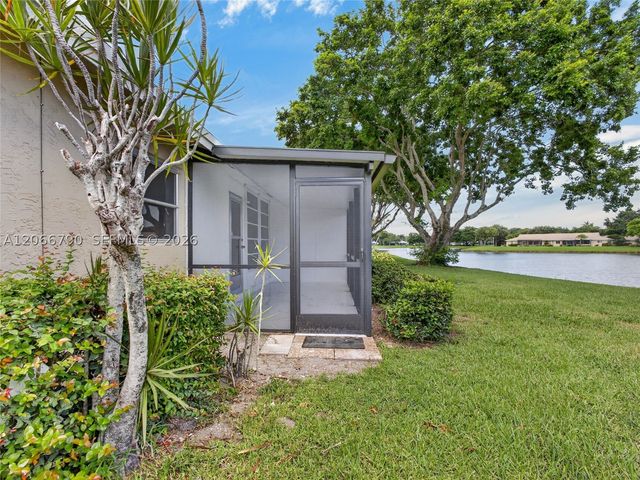 18956 Argosy Dr, Boca Raton, FL 33496