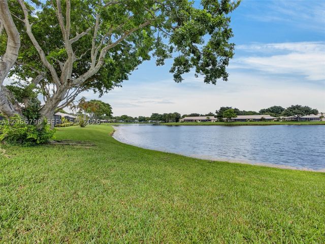 18956 Argosy Dr, Boca Raton, FL 33496