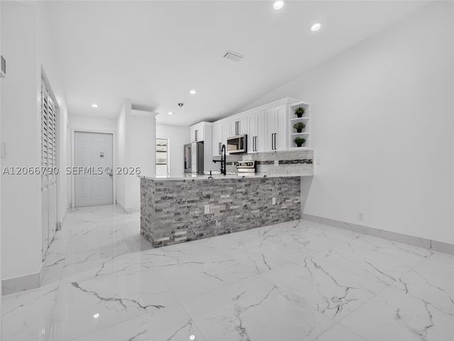 18956 Argosy Dr, Boca Raton, FL 33496