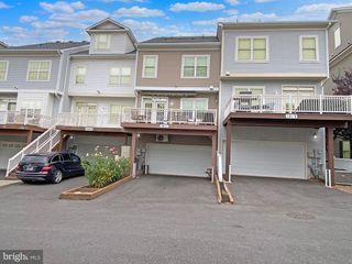 1011 GAITHER RD, Rockville, MD 20850