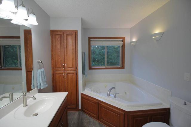 27230 Bayshore Drive, Isanti, MN 55040