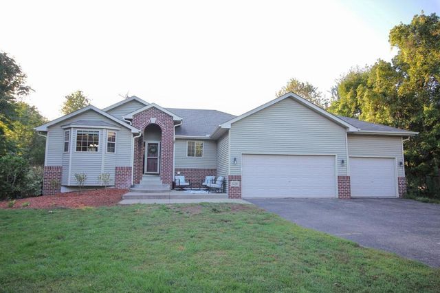 27230 Bayshore Drive, Isanti, MN 55040