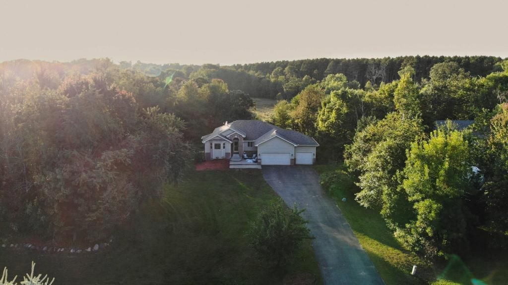 27230 Bayshore Drive, Isanti, MN 55040