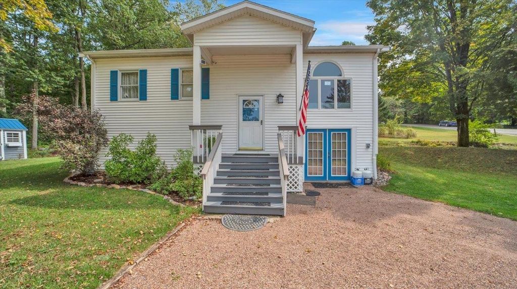 13 Ayers Drive, Jericho, VT 05465