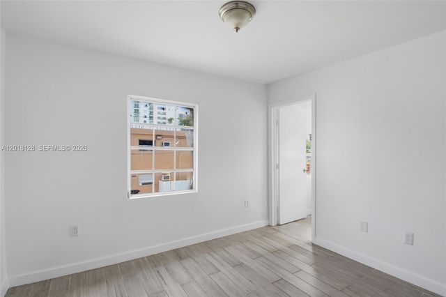 1035 NW 5th St 4, Miami, FL 33128