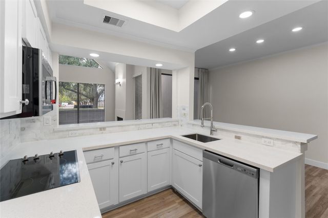 336 Litchfield Lane, Houston, TX 77024