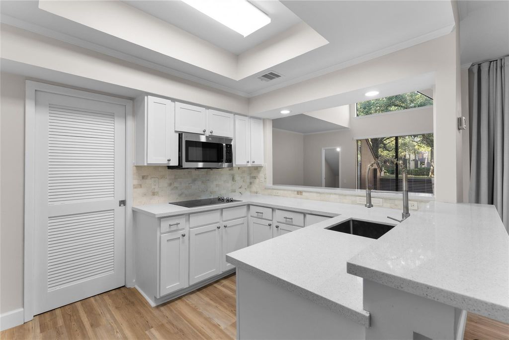 336 Litchfield Lane, Houston, TX 77024