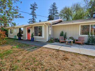 40885 Elliott Drive, Oakhurst, CA 93644