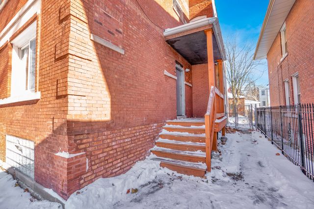 12027 S Eggleston Avenue, Chicago, IL 60628