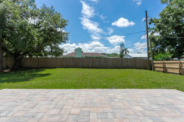 1670 Heartwellville Street NW, Palm Bay, FL 32907