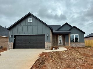 1812 Edwards Street, Pea Ridge, AR 72751