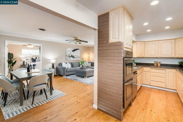 137 Maxine Dr, Pleasant Hill, CA 94523