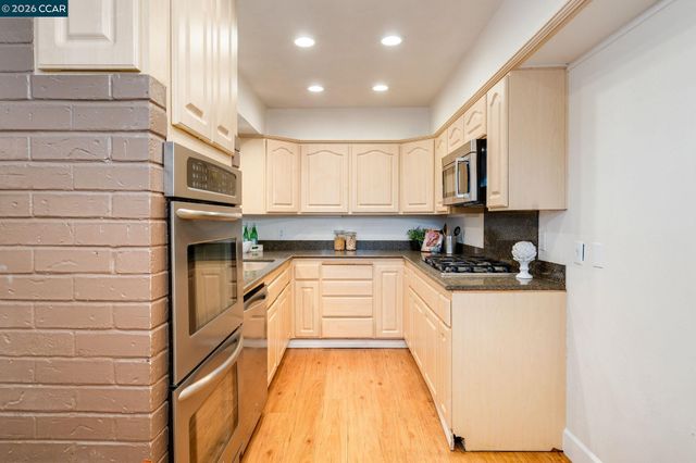 137 Maxine Dr, Pleasant Hill, CA 94523