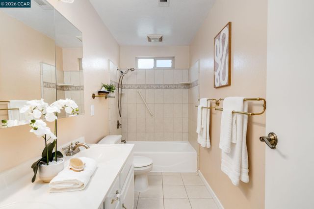 137 Maxine Dr, Pleasant Hill, CA 94523