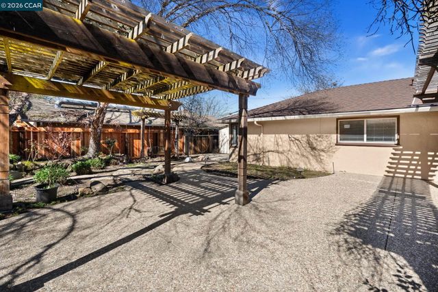 137 Maxine Dr, Pleasant Hill, CA 94523