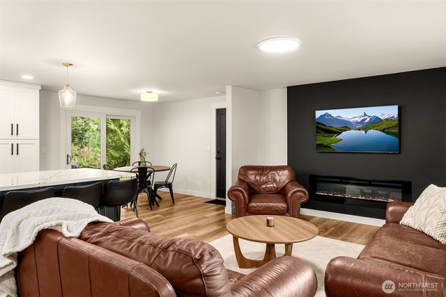 11607 Woods Lake Road, Monroe, WA 98272