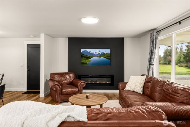 11607 Woods Lake Road, Monroe, WA 98272