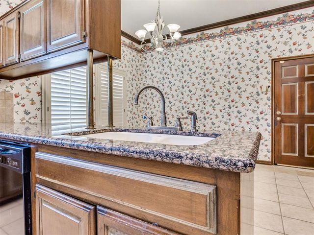 3600 Chestnut Ridge Road, Oklahoma City, OK 73120