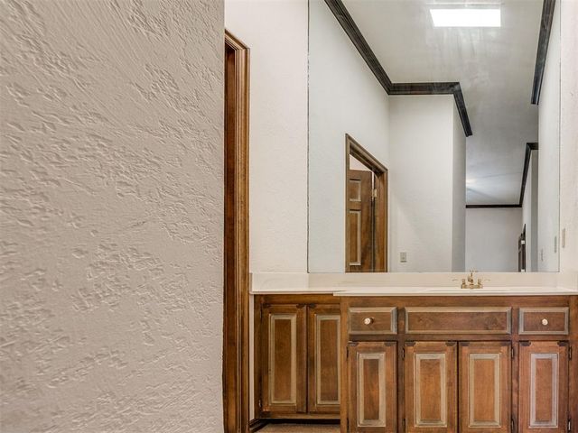 3600 Chestnut Ridge Road, Oklahoma City, OK 73120