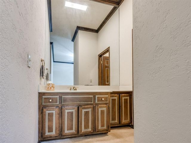 3600 Chestnut Ridge Road, Oklahoma City, OK 73120