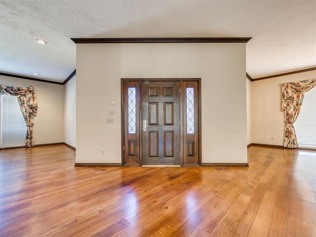 3600 Chestnut Ridge Road, Oklahoma City, OK 73120