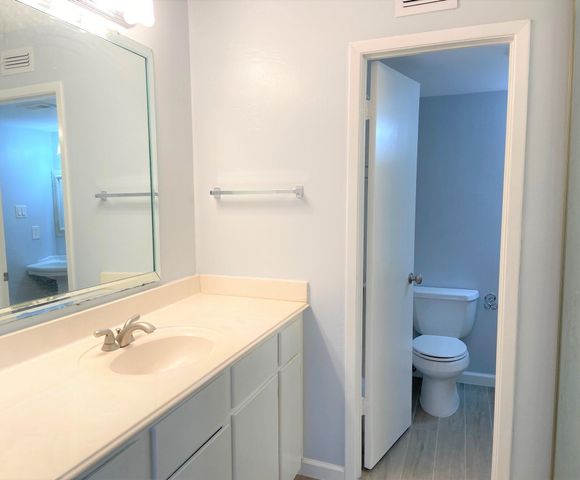 13014 Leader Street 936, Houston, TX 77072