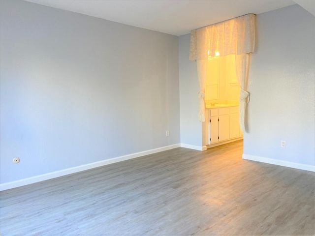 13014 Leader Street 936, Houston, TX 77072