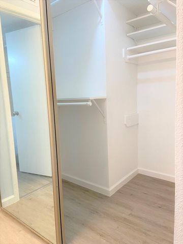 13014 Leader Street 936, Houston, TX 77072