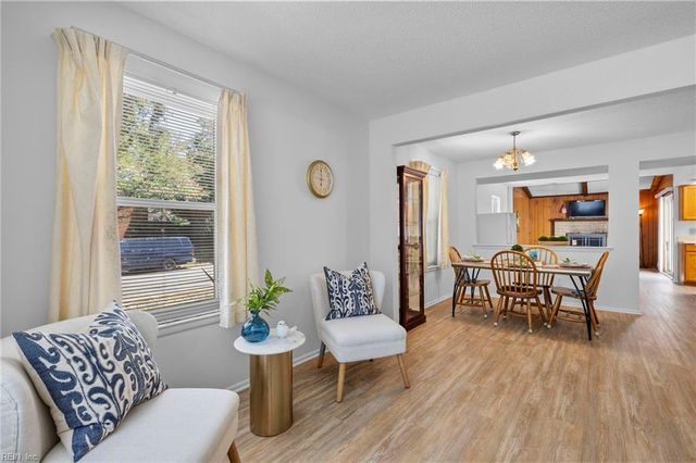 136 Tower DR, Virginia Beach, VA 23462