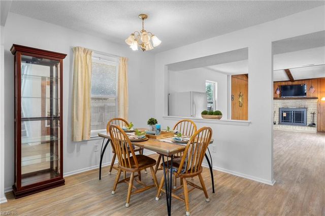 136 Tower DR, Virginia Beach, VA 23462