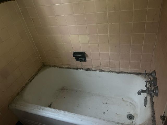 5107 Cadieux Road, Detroit, MI 48224