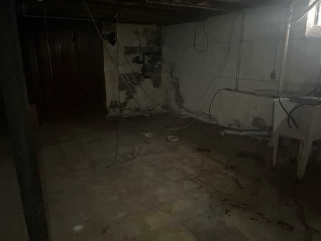 5107 Cadieux Road, Detroit, MI 48224