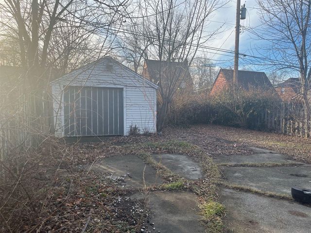 5107 Cadieux Road, Detroit, MI 48224