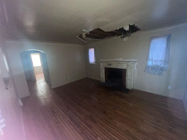 5107 Cadieux Road, Detroit, MI 48224