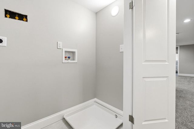 1619 APPLETON ST, Baltimore, MD 21217
