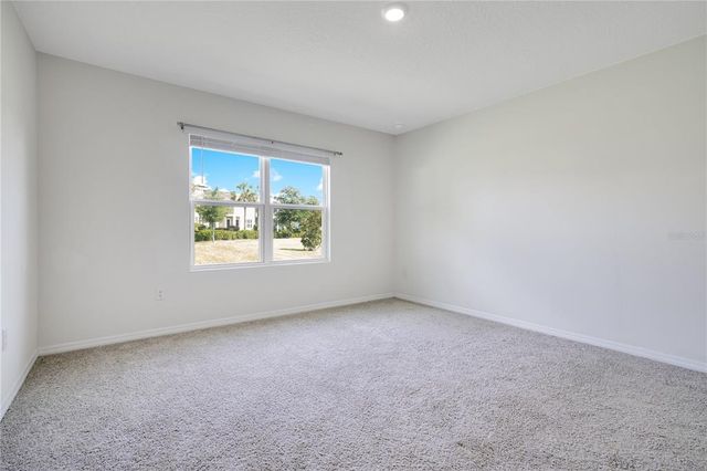 2539 AVALON PARK BOULEVARD, Tavares, FL 32778