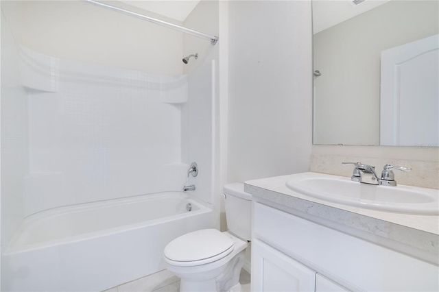 2539 AVALON PARK BOULEVARD, Tavares, FL 32778