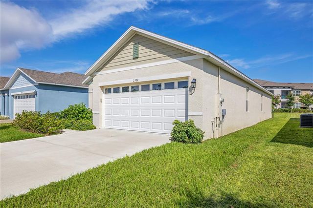2539 AVALON PARK BOULEVARD, Tavares, FL 32778